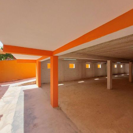 Algodão - Novo Flat com Piscina, 50mts da praia, churrasqueira privativa, ar con, wi-fi, netflix, garagem Araquari Exterior foto
